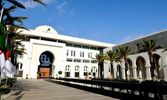 Agrément à la nomination du nouvel ambassadeur d'Algérie au Koweït