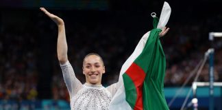 Gymnastique: Kaylia Nemour vide son sac !