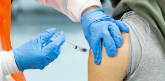 La vaccination d’urgence réduit le nombre de décès de 60% selon une étude