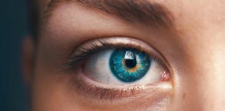 Les États-Unis testent un traitement inédit contre la presbytie