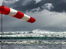 Vents forts et des vagues dangereuses sur plusieurs villes côtières ce mercredi