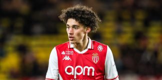 EN: Longtemps espéré en Vert, Maghnes Akliouche opte pour les Bleu