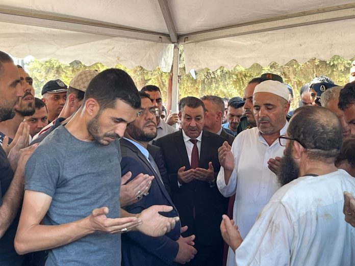 p 3 2 Sayoud enterement