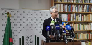 Livre et Révolution: Ballalou préside à Alger une rencontre