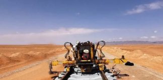 Ligne ferroviaire minière Béchar–Tindouf–Gara Djebilet: 950 km de voie ferrée livrée fin 2025