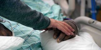 Les dernières paroles des personnes mourantes se ressemblent étrangement et ça intrigue les chercheurs