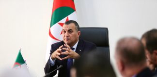 Services postaux et transition numérique: Un nouveau cahier des charges pour encadrer le courrier express et protéger les clients