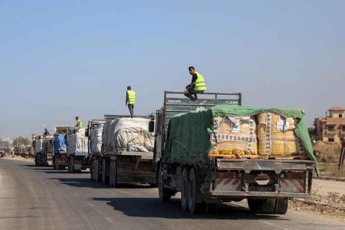 MIDEAST-GAZA-TRUCKS-AID SUPPLIES