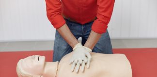 Oran: Session de formation aux premiers secours pour les accompagnateurs et guides touristiques