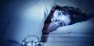 Vous coucher après minuit vous rend cynique et impulsif