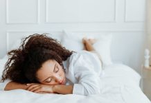 Ces idées reçues sur le sommeil sont scientifiquement fausses