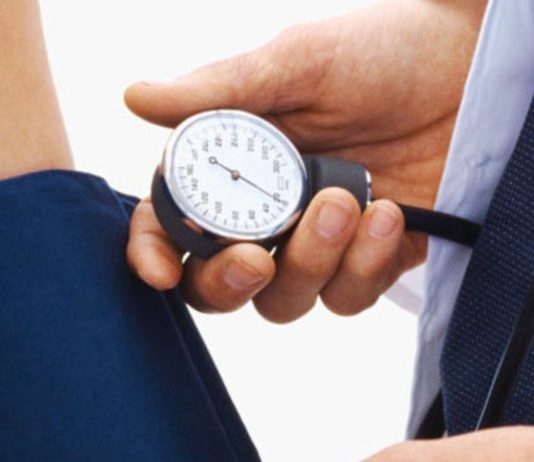 Votre tension pourrait décider de votre mémoire : les chercheurs dévoilent un lien inattendu