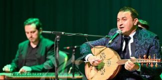 Concert de musique malouf: Le chanteur Malouf Abbas Righi galvanise son public à Alger