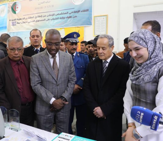 Festival de la chanson patriotique à Bejaïa: Hidaoui préside l’ouverture de la 17e édition