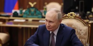 Guerre en Ukraine: Rencontre des émissaires américains avec Poutine à Moscou