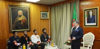 Olympiades internationales de mathématiques à Moscou: Baddari décerne les médailles du mérite aux étudiants algériens lauréats