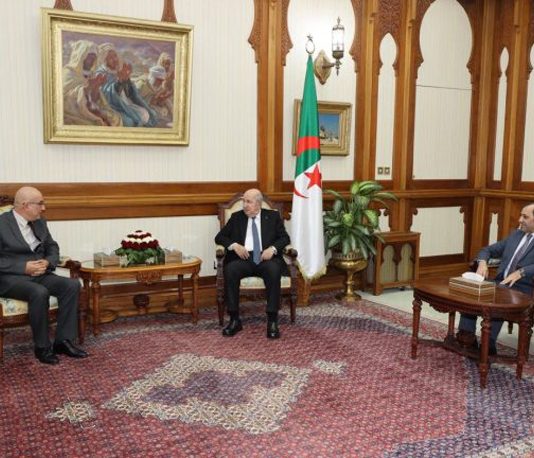 Dans le cadre de ses consultations avec la classe politique et la société civile: Le président de la République reçoit le secrétaire général du HCA