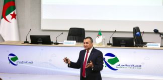 Télécommunications: Zerrouki vise 10.000 emplois dans l’industrie des centres d’appel