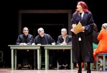 La pièce de théâtre « Djanazet Ayoub » du TNA remporte le Grand prix du 18e FNTP