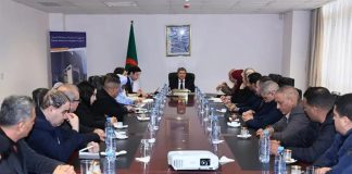 Communication: Bouamama préside une réunion de travail avec des responsables de sites d’information électroniques agréés