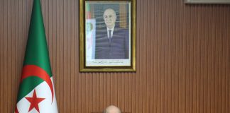 Service public: Saihi durcit le contrôle