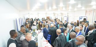 7 accords université–industrie: Baddari renforce le lien avec les groupes pétroliers et lance une plateforme qualité