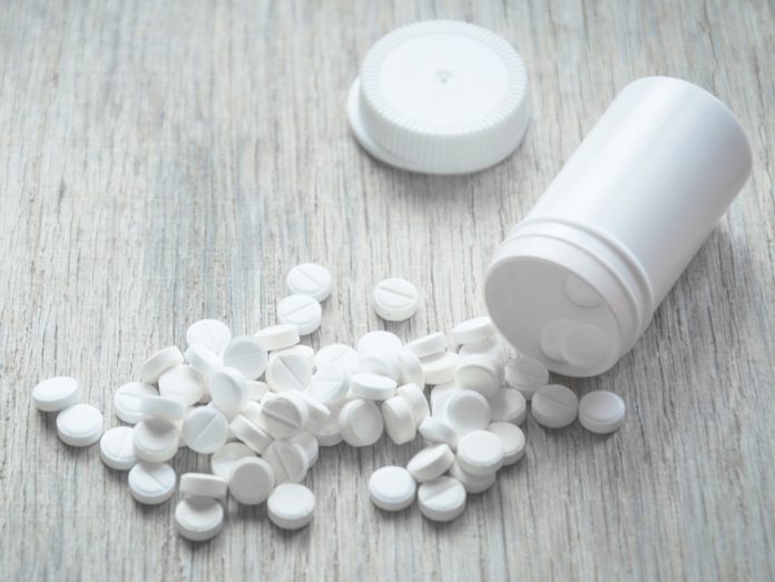 Aspirine white pills