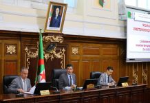 13 circonscriptions administratives définies par décret présidentiel: Alger redessinée administrativement