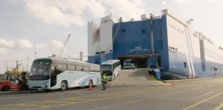 Un programme de 10.000 bus pour moderniser le parc national: 420 nouveaux bus réceptionnés à Djen Djen dans le cadre du plan présidentiel