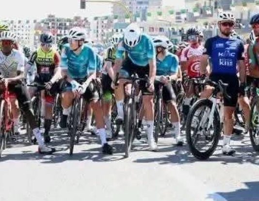 Cyclisme – Tour d’Algérie-2026: Le peloton s’élance vers Mostaganem au titre de la 4e étape