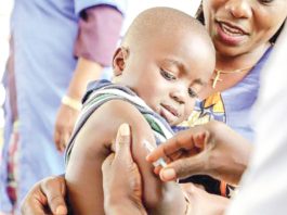 Paludisme: Feu vert de l’OMS à un traitement inédit pour les nourrissons