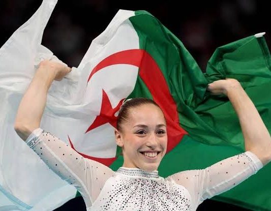 Kaylia Nemour en or aux barres asymétriques (étape du Caire): Et une de plus!