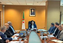 Commerce: Amel Abdellatif préside une réunion avec les représentants des cafetiers et des torréfacteurs