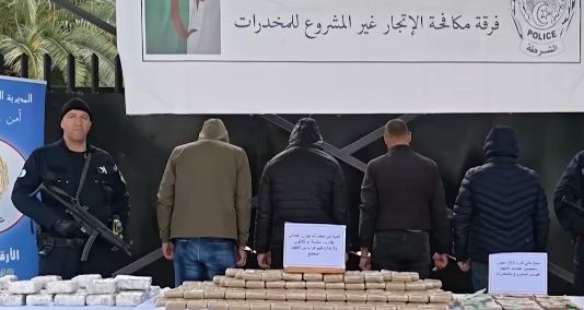 Sûreté nationale: Saisie de plus de 86 kg de kif traité en provenance du Maroc et arrestation de 8 individus