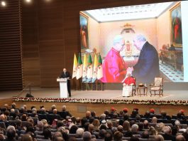 Visite du Pape en Algérie: La presse nationale et mondiale en parle