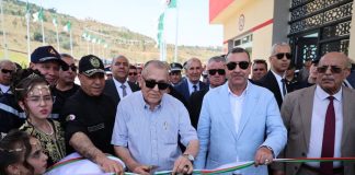 220 agents, 42 véhicules et 10 aéronefs mobilisés à Chréa: Sayoud salue l’efficacité du dispositif national de lutte contre les incendies