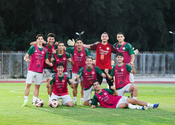 U23