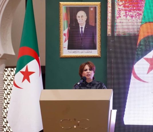 Clôture du Colloque international sur le patrimoine manuscrit en Algérie: Appel à l’institutionnalisation du colloque et à la création d’une Journée nationale du manuscrit