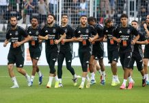 EN: Départ, cet après-midi, à destination de Kansas City