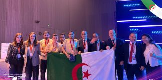 Le président de la République félicite les étudiants qui ont remporté les premiers prix du concours Huawei à Shenzhen