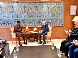 Audience: Attaf reçoit l’ambassadeur du Mali