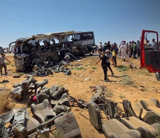 Syrie: au moins 35 morts dans une collision entre deux bus