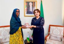 Algérie-Djibouti: coopération culturelle bilatérale: Bendouda reçoit son homologue Fardoussa Moussa Egueh