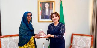 Algérie-Djibouti: coopération culturelle bilatérale: Bendouda reçoit son homologue Fardoussa Moussa Egueh