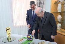 En marge de la visite de Pedro Sánchez: Tebboune félicite le Gouvernement et le peuple espagnols pour le sacre de leur sélection nationale à la Coupe du monde de football