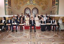 Présidence: Tebboune honore les meilleurs lauréats au BAC et au BEM…