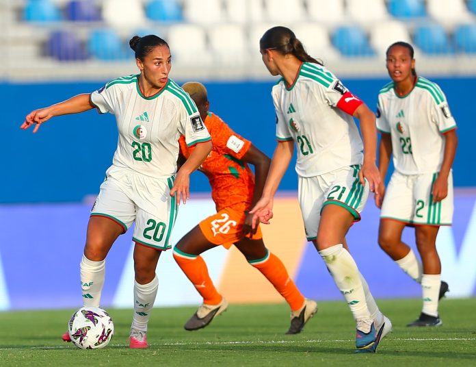 EN Feminine Foot