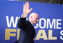 Foot: Infantino annonce le retrait du projet d’investissements privés à la Fifa