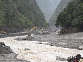 Rupture d’un lac au Tibet: la police népalaise lance une alerte aux inondations