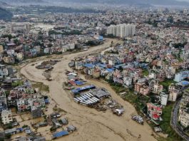 Inondations au Népal: 384 touristes, dont une majorité d’étrangers, portés disparus
